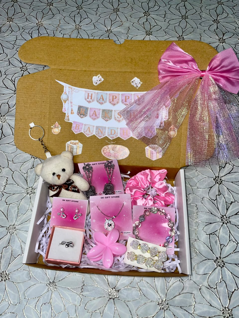 { Rakshabandhan} hamper for your sister 🪞✨