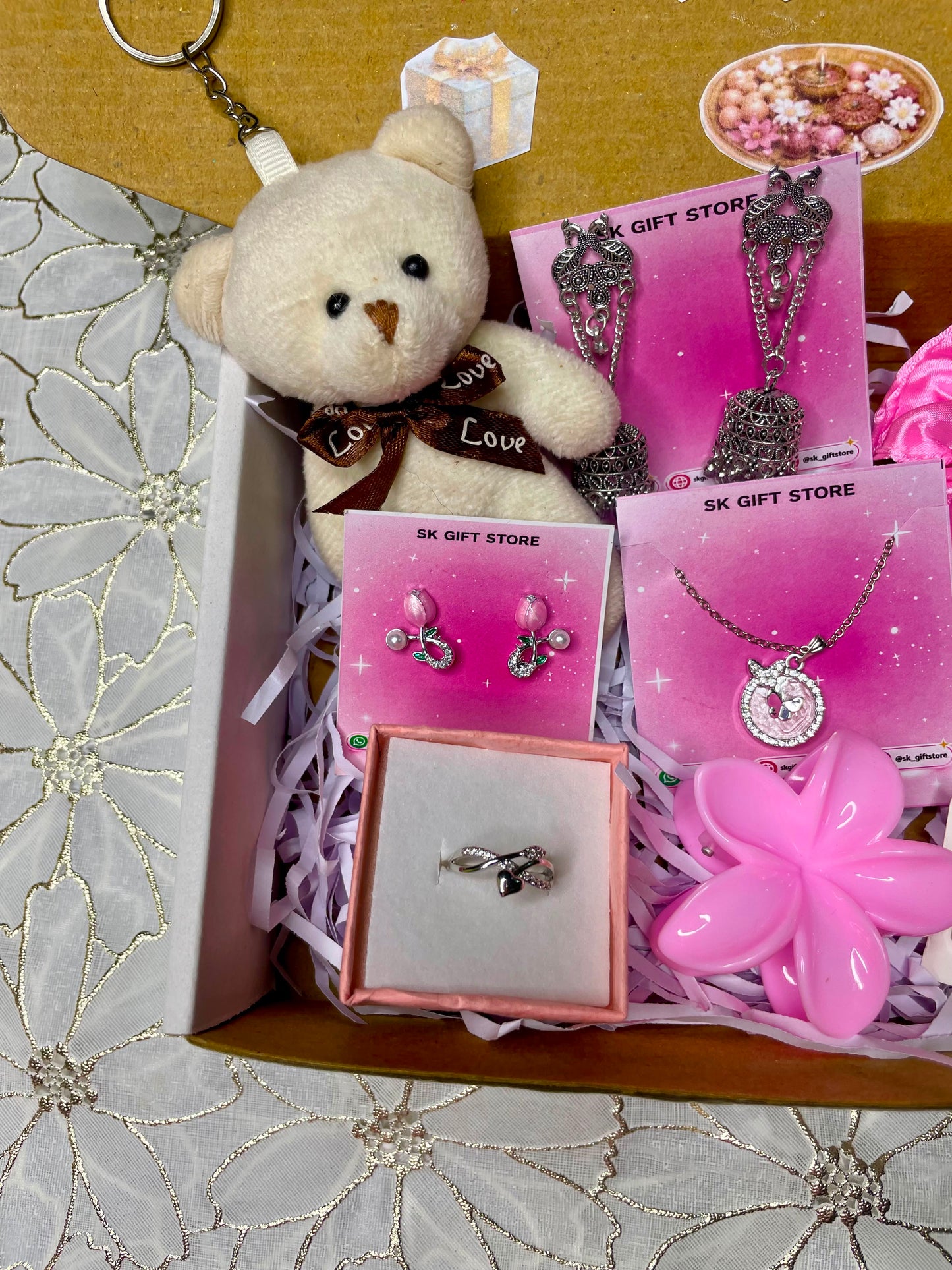 { Rakshabandhan} hamper for your sister 🪞✨